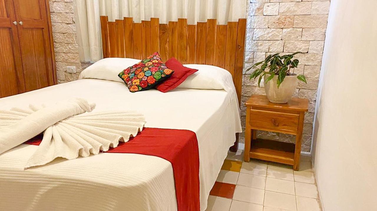 Hotel Boutique Casa Hipil Вальядолид Экстерьер фото