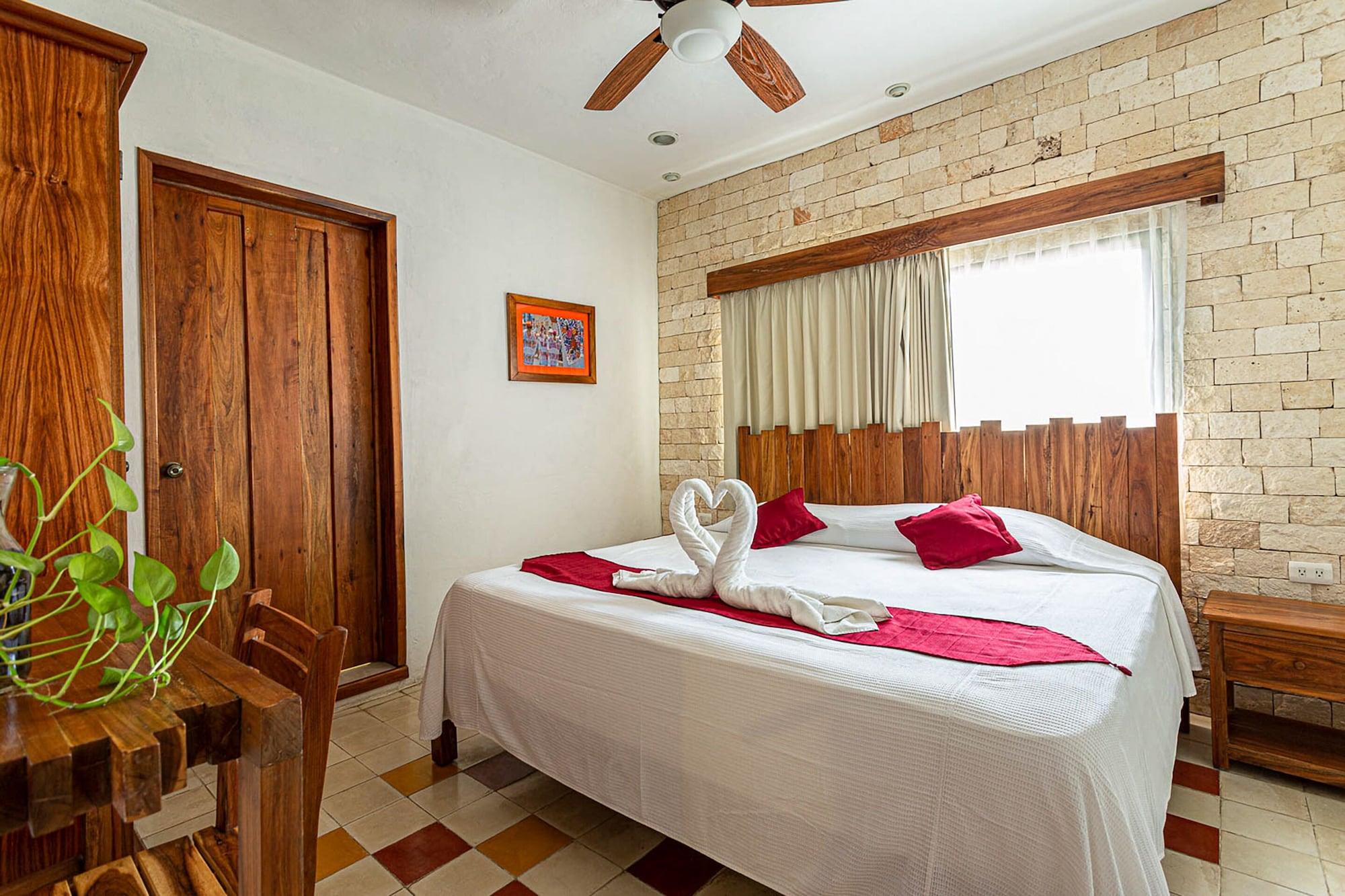 Hotel Boutique Casa Hipil Вальядолид Экстерьер фото