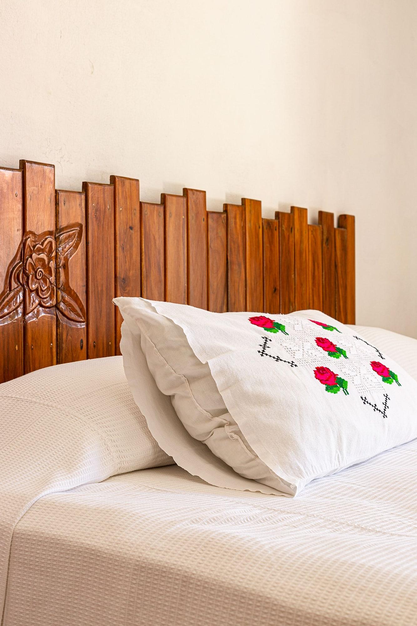 Hotel Boutique Casa Hipil Вальядолид Экстерьер фото